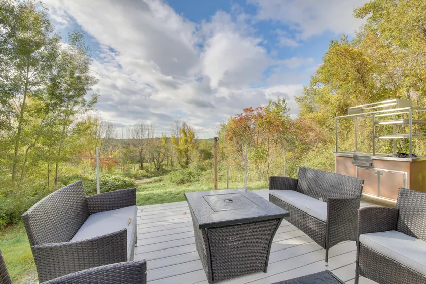 Home Theater & Hot Tub: Mtn-view Winthrop Home - Image 1