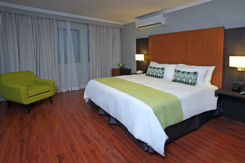 Aranjuez Hotel & Suites - Image 1