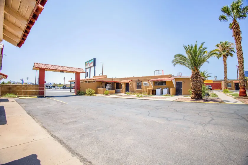 Sands Motel By OYO El Paso near Airport - Image 1