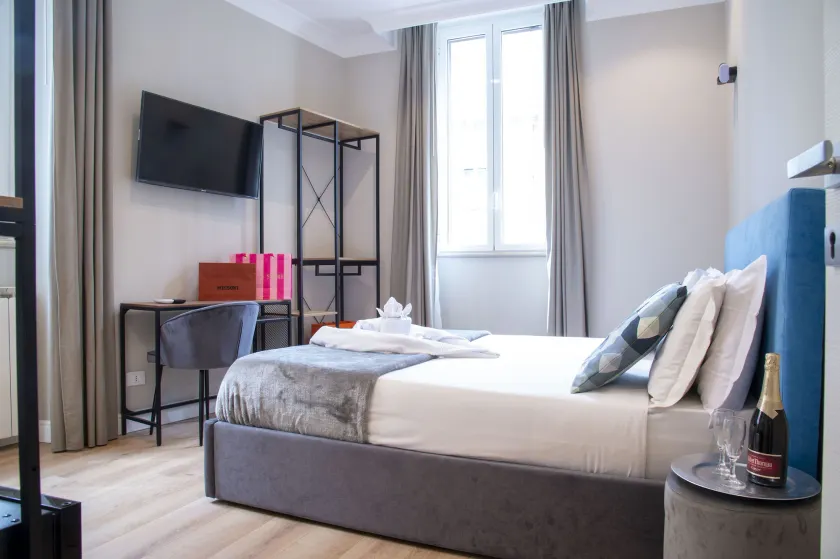 AD Suites Tritone - Image 1