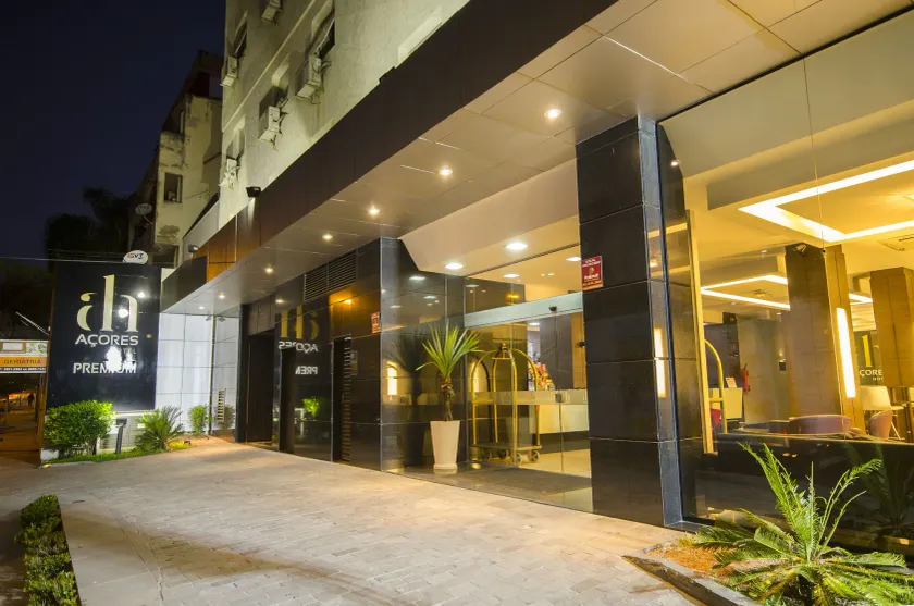 Hotel Açores Premium- 5 minutos do Moinhos de Vento - Image 1