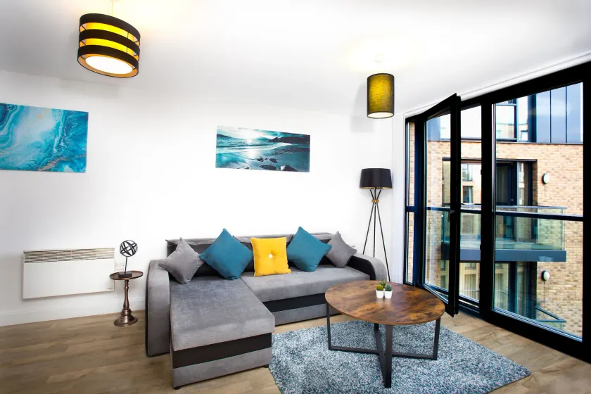 Absolute Stays On Essex- Contractors Families Free Wifi Free Parking Airport - Image 1
