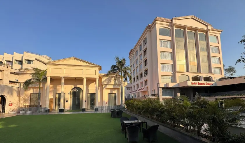 Hotel Swarn Towers - Image 1