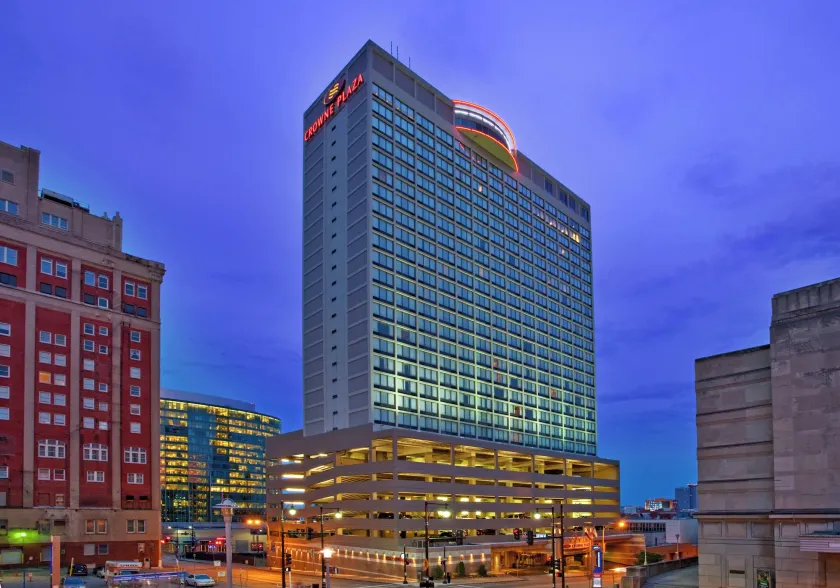 Crowne Plaza Kansas City Downtown by IHG - Image 1