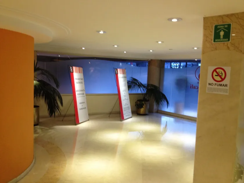 Hotel Mexicali - Interior entrance