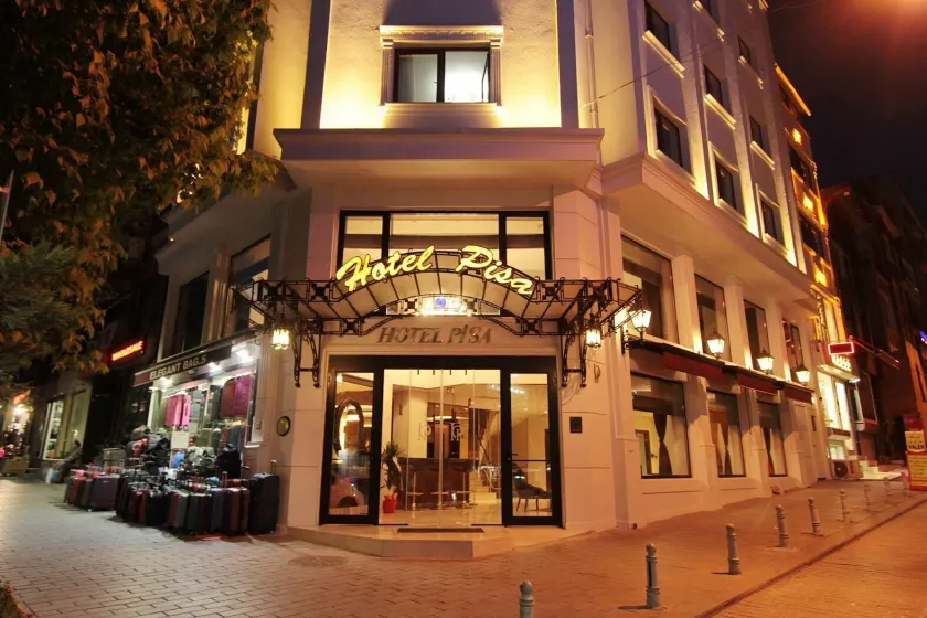Pisa Hotel - Image 1