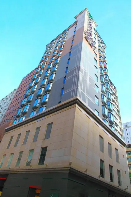 Largos Hotel - Image 1