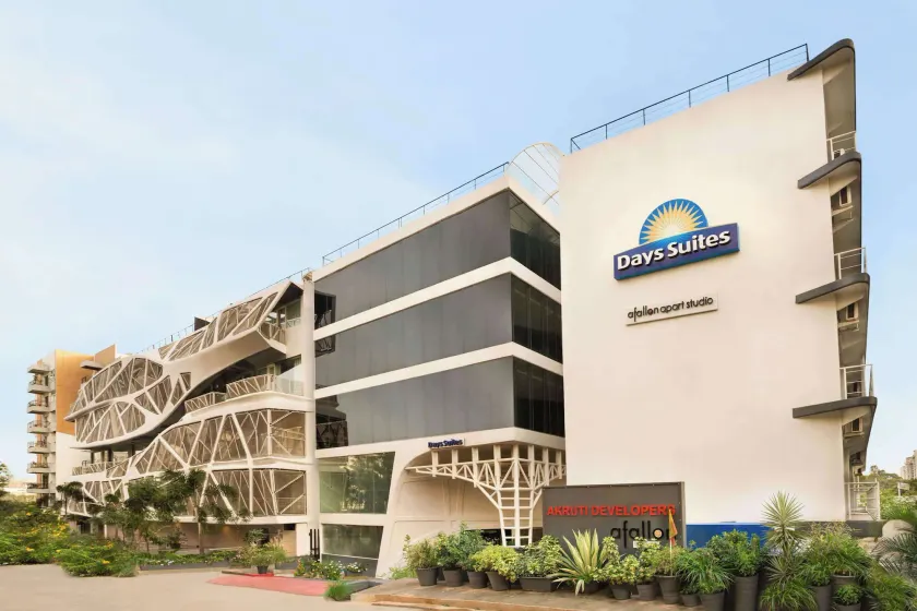 Days Inn & Suites by Wyndham Bengaluru Whitefield - Image 1