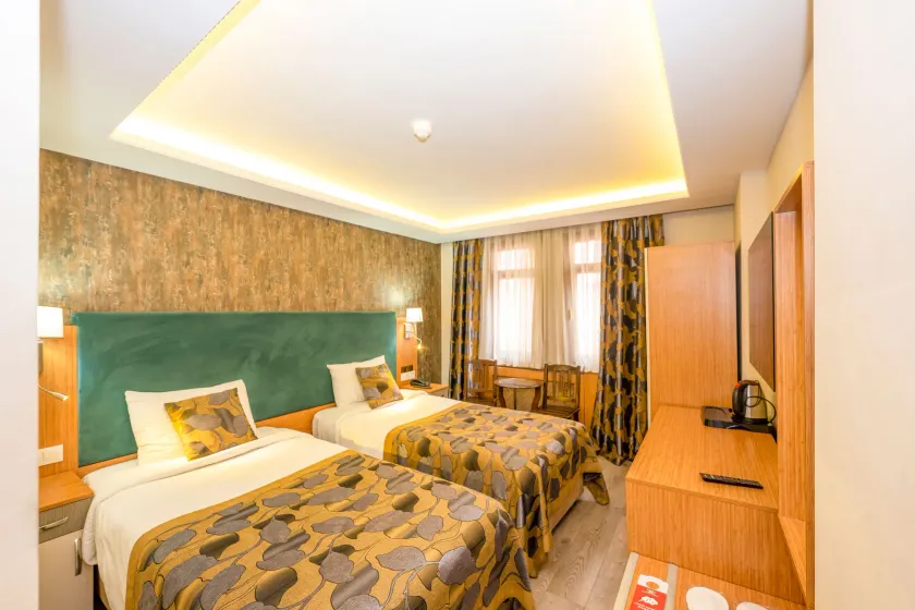 The Hotel Devman & Terrace - Image 1