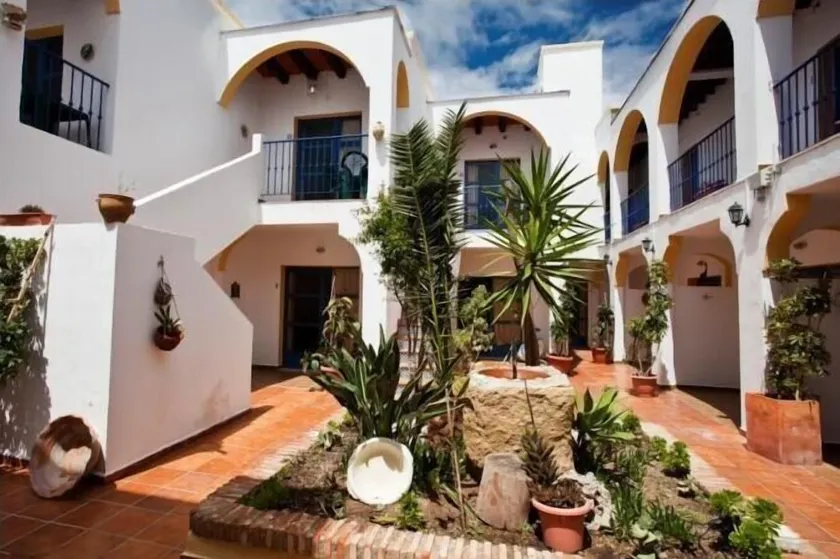 Hotel Atalaya - Image 1