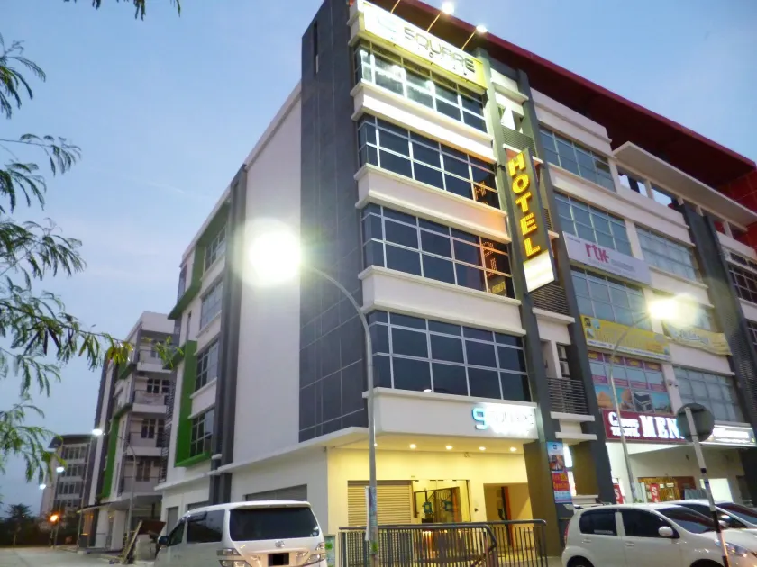 9 Square Hotel - Bandar Baru Bangi - Image 1
