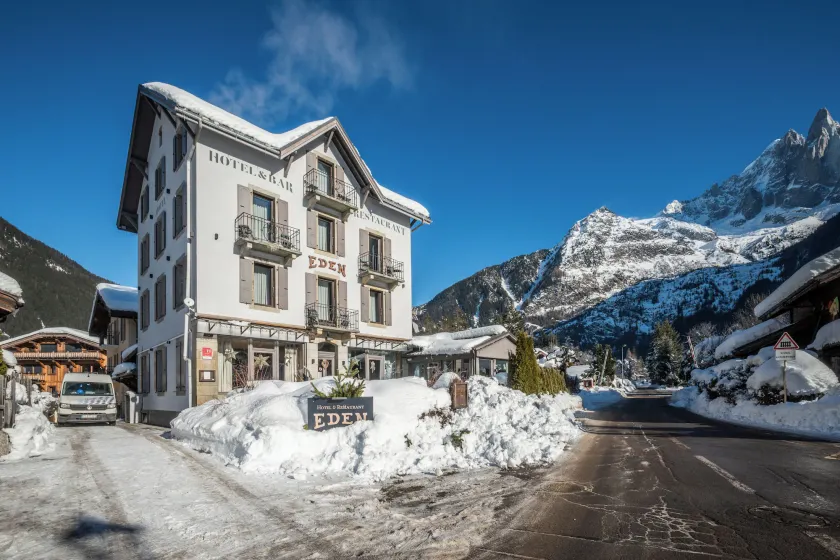 Eden Hotel, Apartments and Chalet Chamonix Les Praz - Image 1
