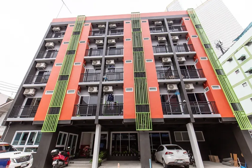 Mango 10 House - Image 1