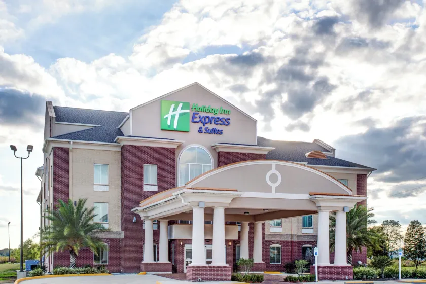 Holiday Inn Express & Suites Raceland - Highway 90 by IHG - Image 1