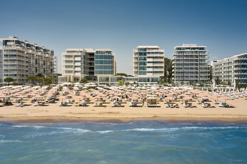 Falkensteiner Residences Jesolo - Image 1