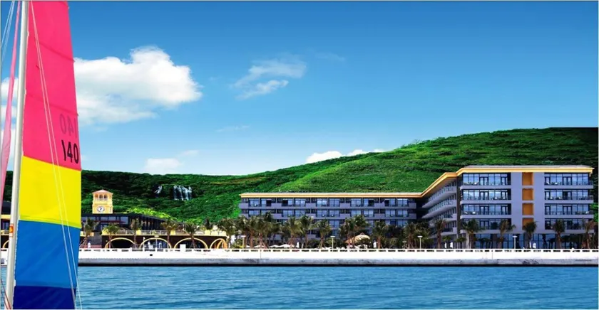 Serenity Marina Hotel - Image 1