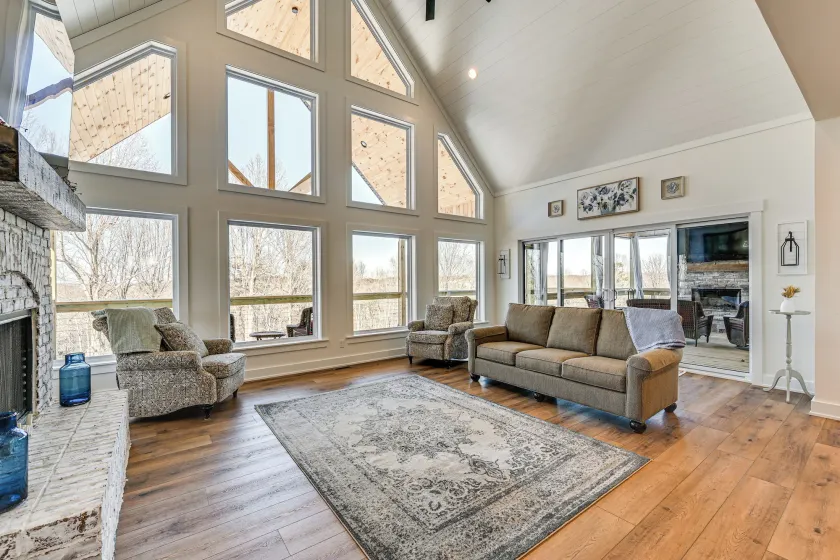 Spacious Home in Paradise Grove Nolin Lake! - Image 1