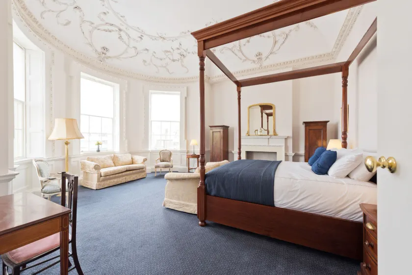 Henrietta Suites City Centre - Image 1