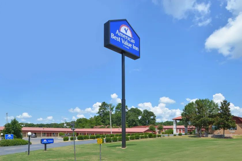 Americas Best Value Inn - Batesville - Image 1