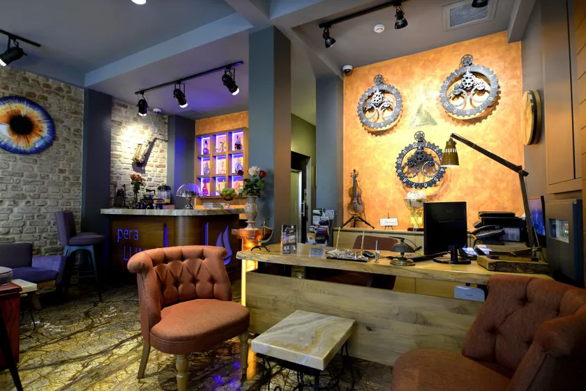 Pera Luna Residence - Lobby