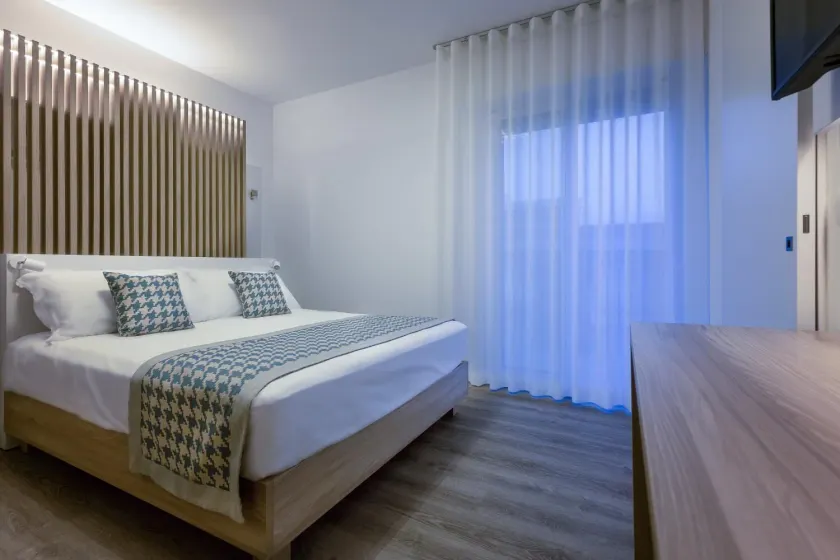 Hotel Jet - Image 1