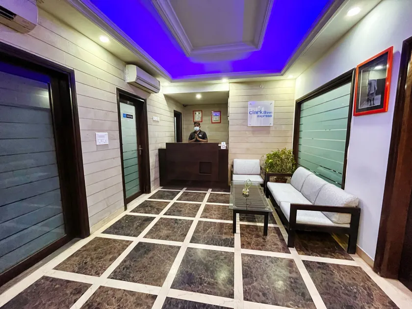 The Orion Express - Hall