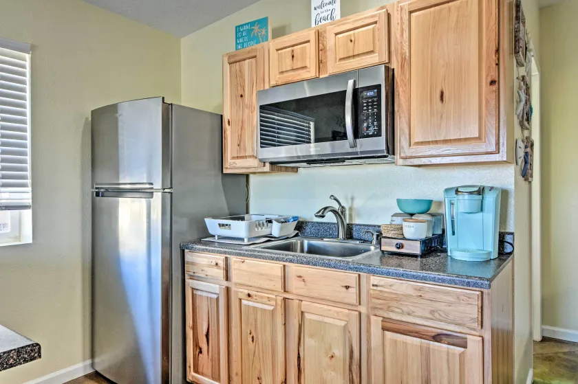 Albuquerque Studio with Shared Pool & Fire Pit! - Interiör