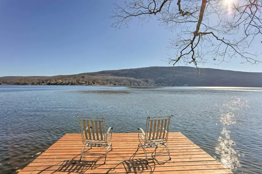 Greenwood Lake Cottage w/ Grill & Lake Access - Image 1