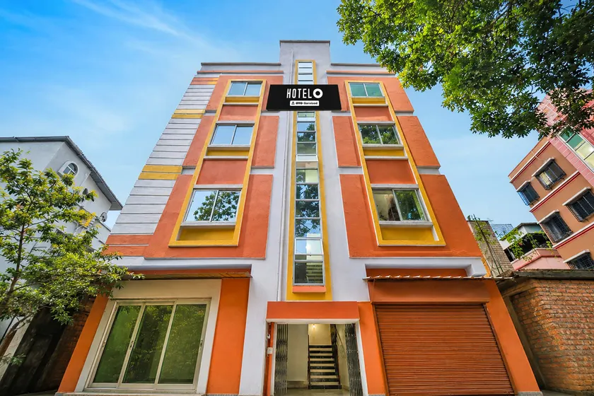 Hotel O by OYO Hiland Park Formerly Ayush Villa - Image 1
