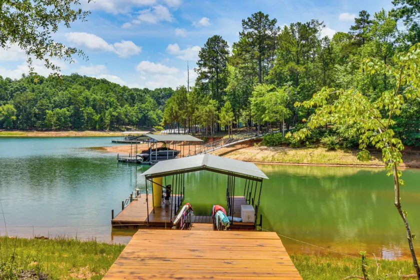 Lake Hartwell Family Getaway w/ Dock & Water Views - Image 1