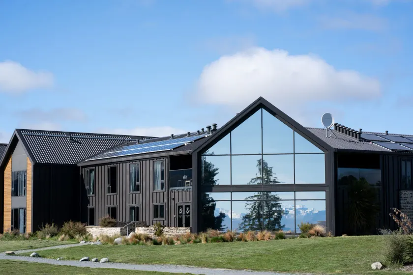 Haka House Hostel Tekapo - Image 1