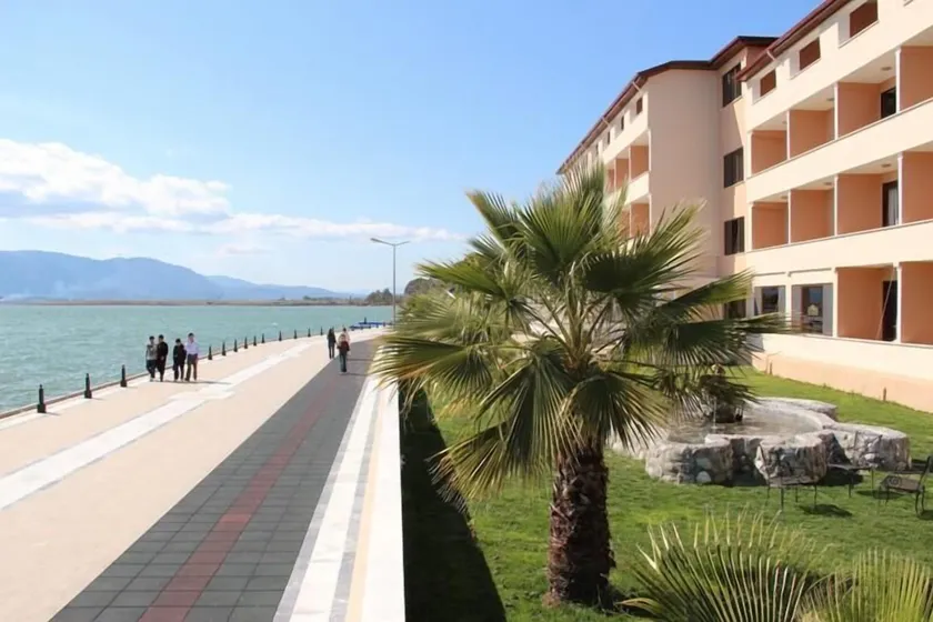 Kaunos Hotel - Image 1