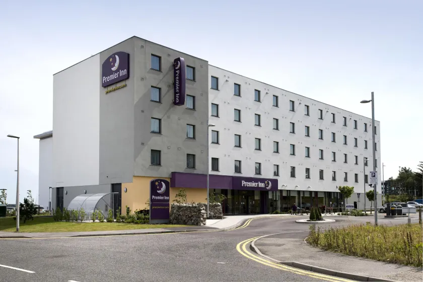 Premier Inn Aberdeen Airport - Dyce - Image 1