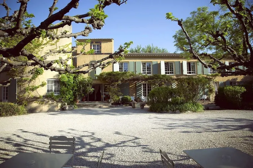 Hôtel Castel Mouisson Barbentane - Image 1