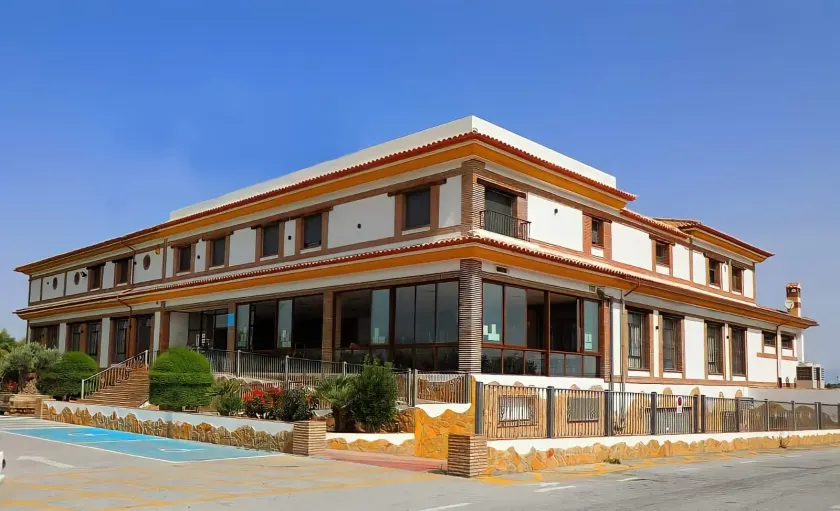 Hotel Restaurante Dama de Baza - Image 1