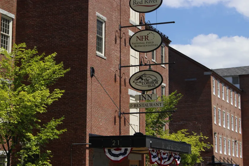 The Common Man Inn & Restaurant - Image 1