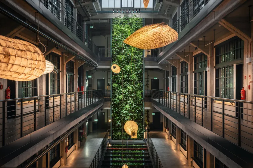 MONTOWNIA Lofts & Experience - Image 1
