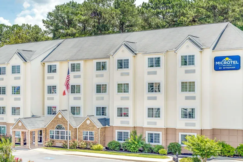 Microtel Inn & Suites by Wyndham Bremen - Image 1