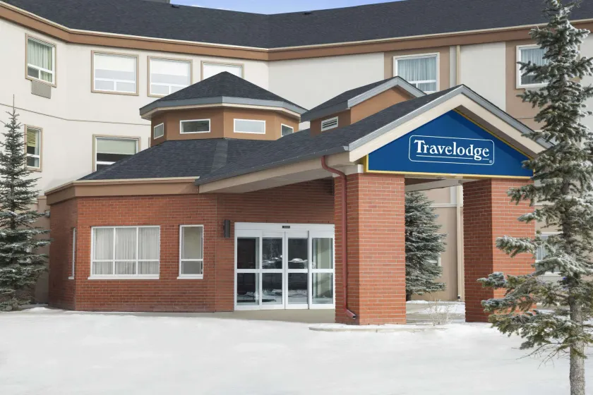 Travelodge by Wyndham Strathmore - Image 1