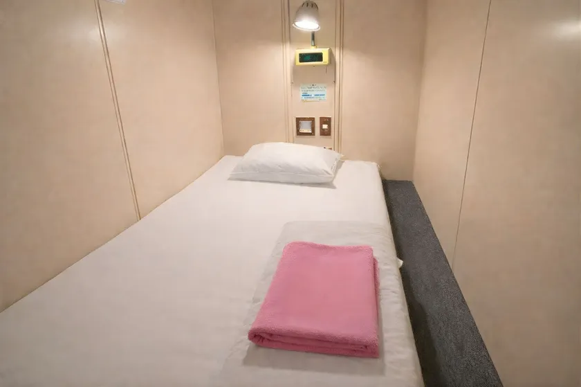 Capsule Hotel Block Room - Image 1