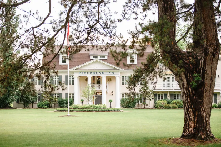 Riverbend Inn & Vineyard - Image 1