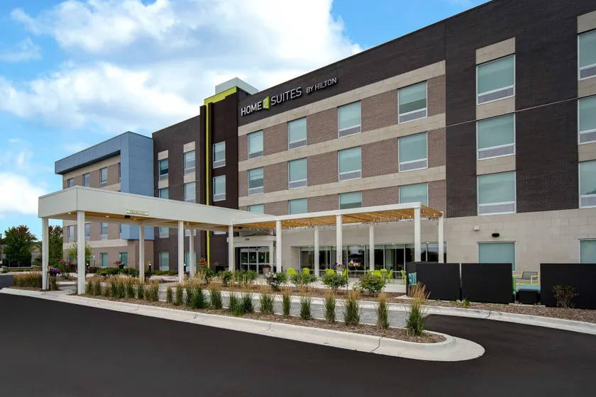 Home2 Suites By Hilton Grand Rapids Airport - Image 1
