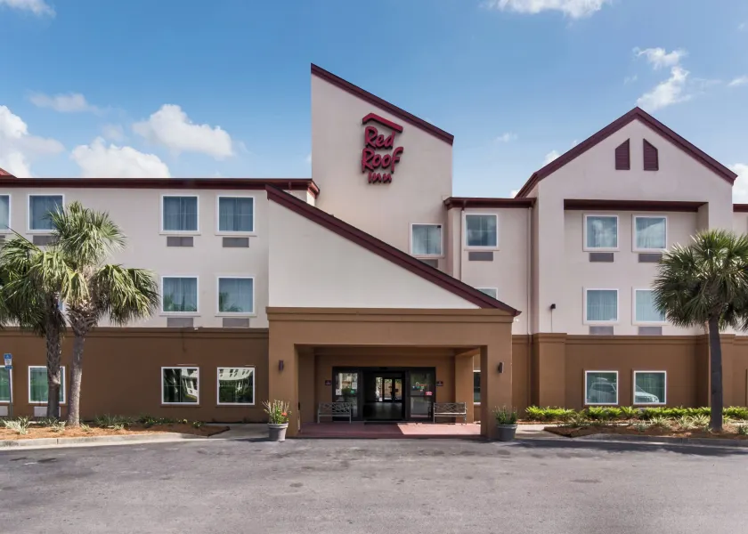 Red Roof Inn Panama City - Image 1