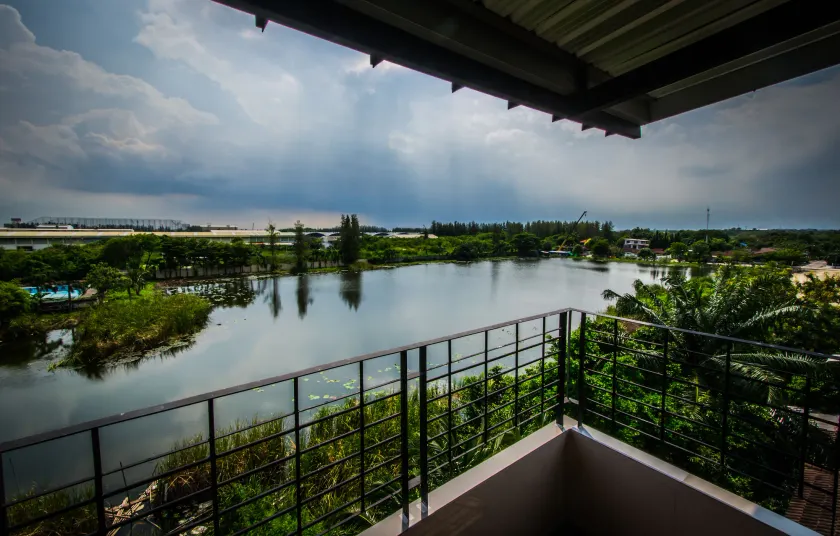 Na Siri Lake View - Image 1