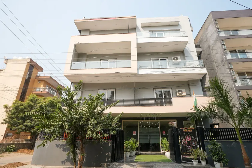 Hotel Royal Galaxy - Image 1