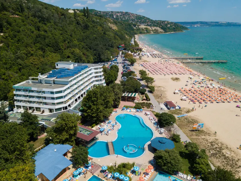 Arabella Beach Hotel - Image 1