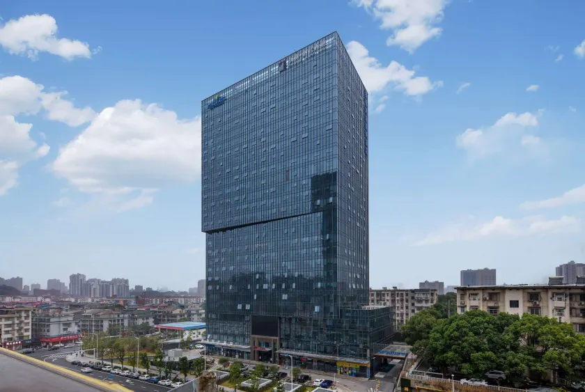 Microtel By Wyndham Changsha West - Image 1