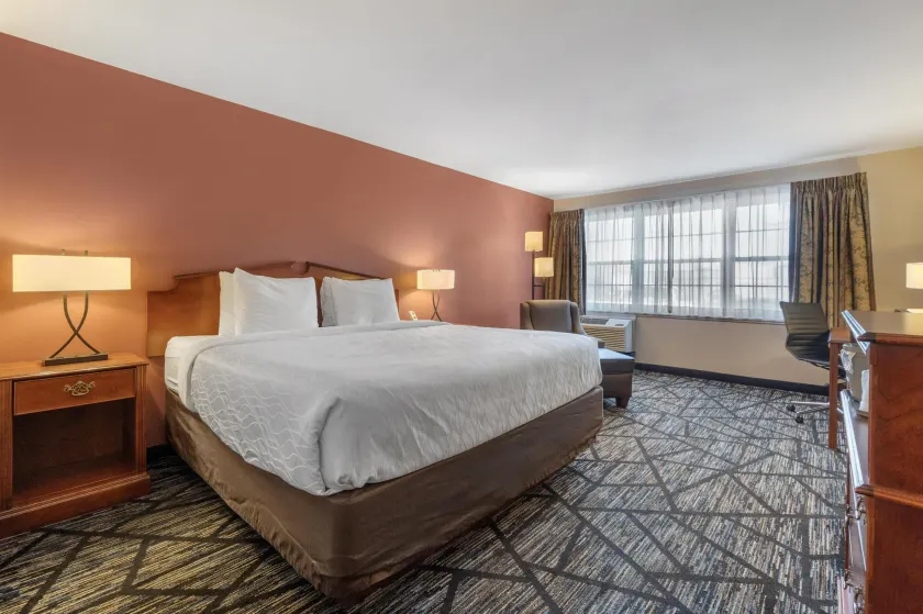 SureStay Plus Hotel by Best Western Auburn - Image 1