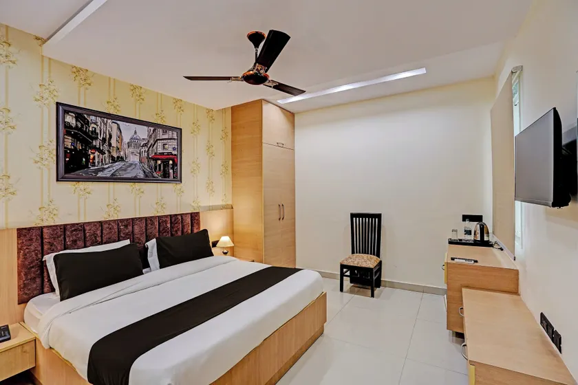 Hotel Tej Plaza Near IGI Airport Delhi - Image 1