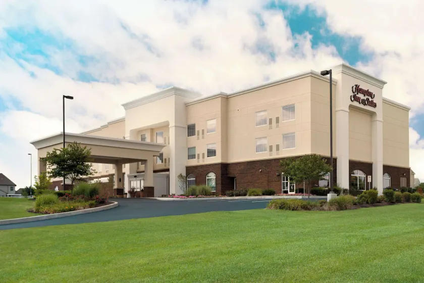 Hampton Inn & Suites Hershey Near The Park - Image 1